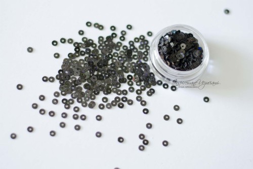 Cekiny 3mm - CZARNE HOLOGRAFICZNE.jpg
