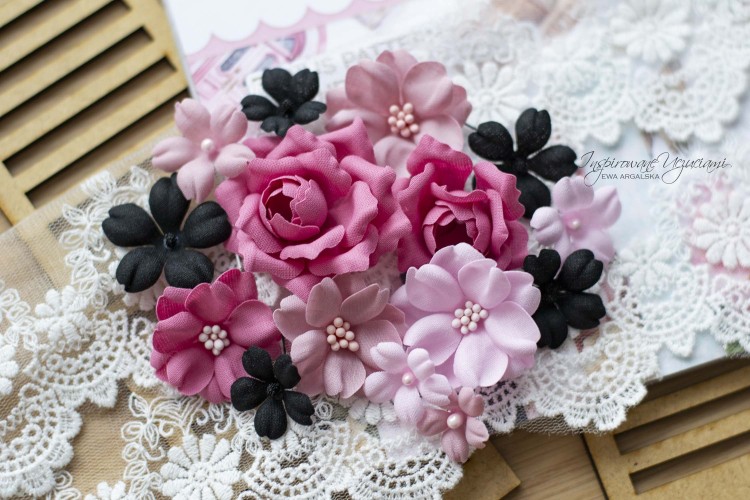 kwiaty-z-tkaniny-ewa-argalska-roses-lemoncraft-5.jpg